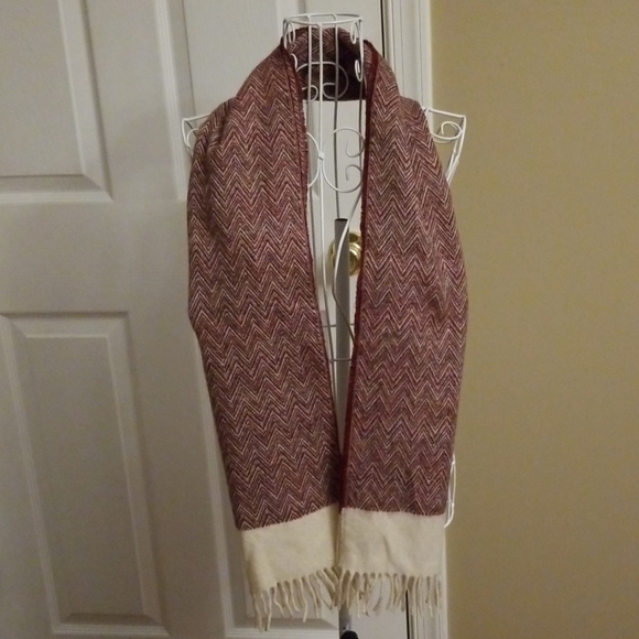 Scarf - Picture 4 of 5